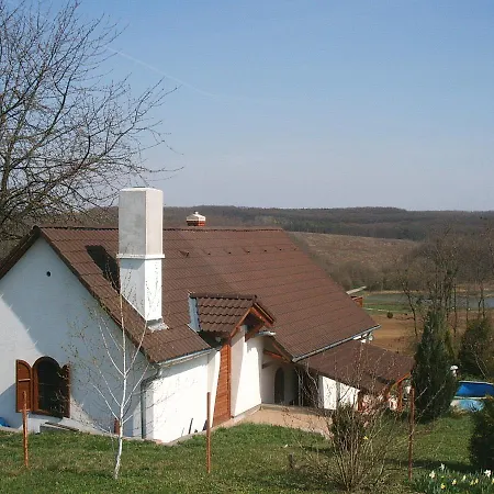 House And Breakfast 2